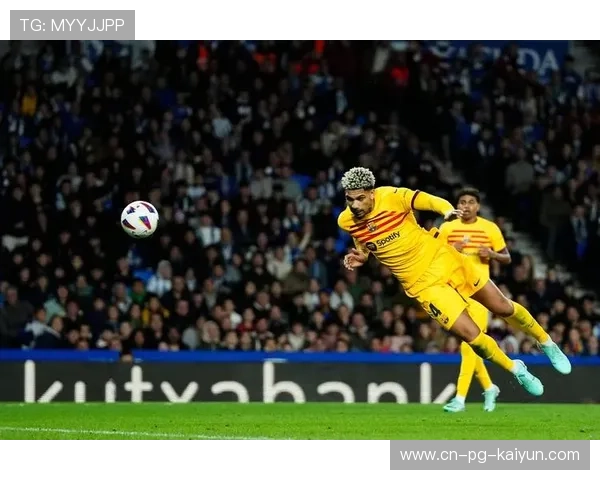 巴萨阿劳霍区域防守训练更紧密：打造坚不可摧的防线