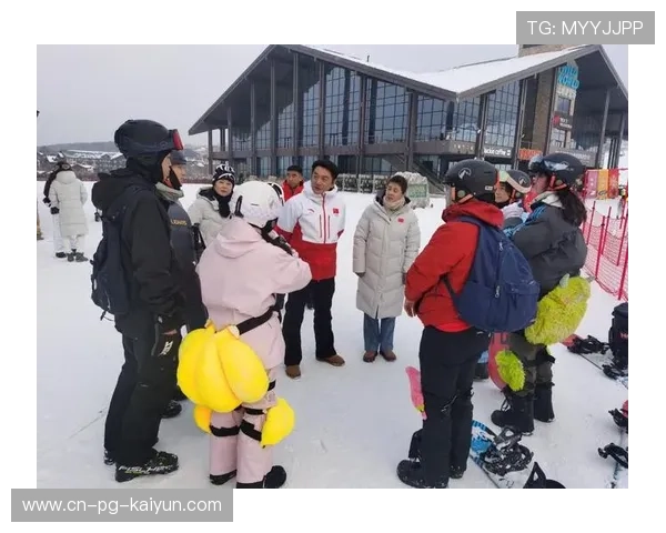 冰雪运动学院开展少儿滑雪教学的本地化教材编制，滑雪课程视频