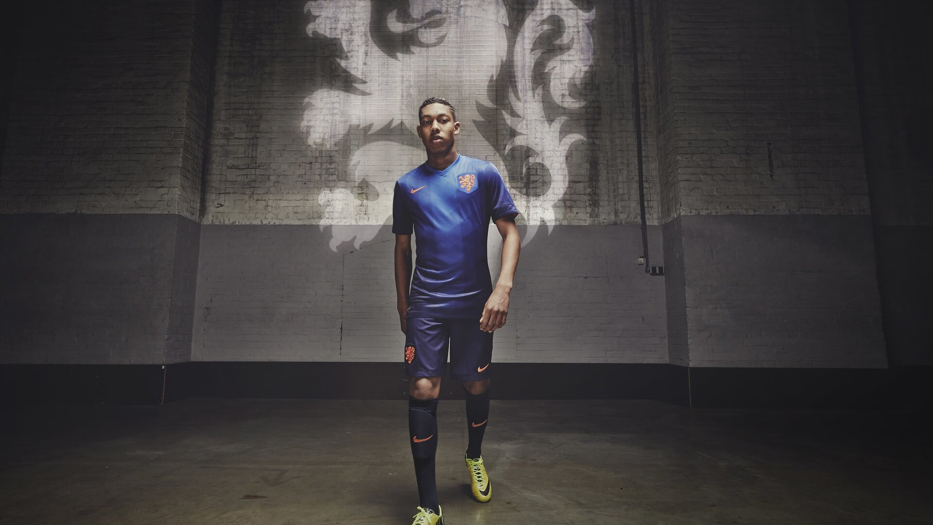 开云体育官网上-英超激烈争夺：悬念至最后一秒，英超竞争激烈